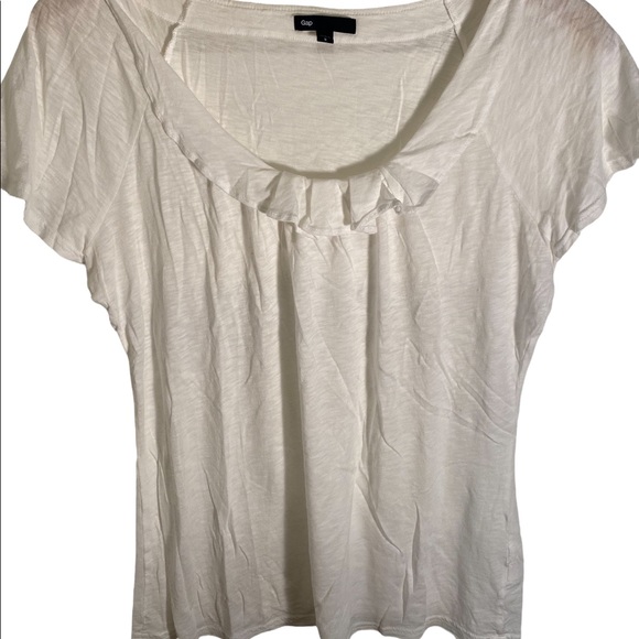 SOLD !!!! - 2️⃣Bundle Gap short sleeve tops..! - Picture 3 of 16